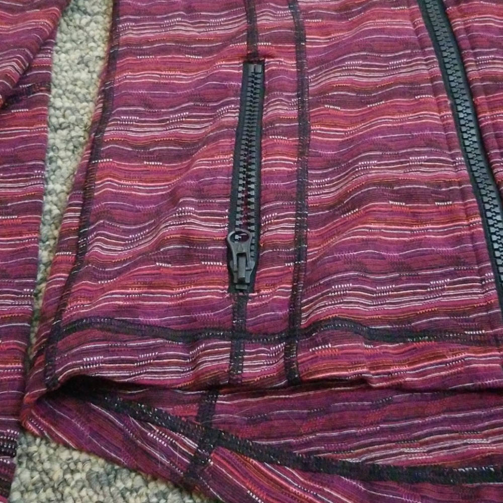 Lululemon Jacket - Picture 2 of 5